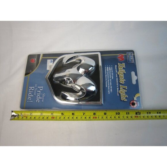 Reese Towpower Dodge Ram Tailgate Light #86093 - New Old Stock - Picture 11 of 12